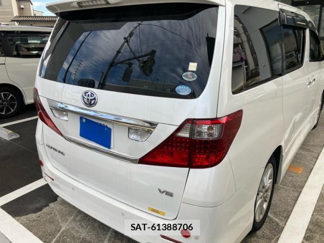 Toyota ALPHARD 2008-10 8883243-4