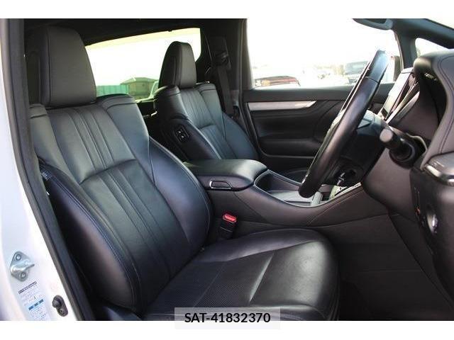 Toyota ALPHARD 2019-12 632530-24