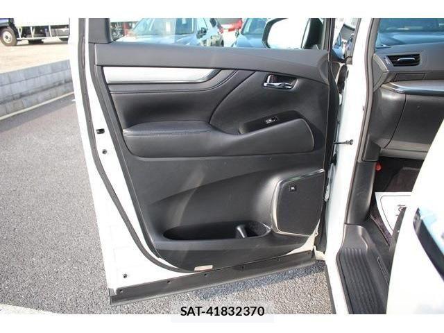 Toyota ALPHARD 2019-12 632530-29