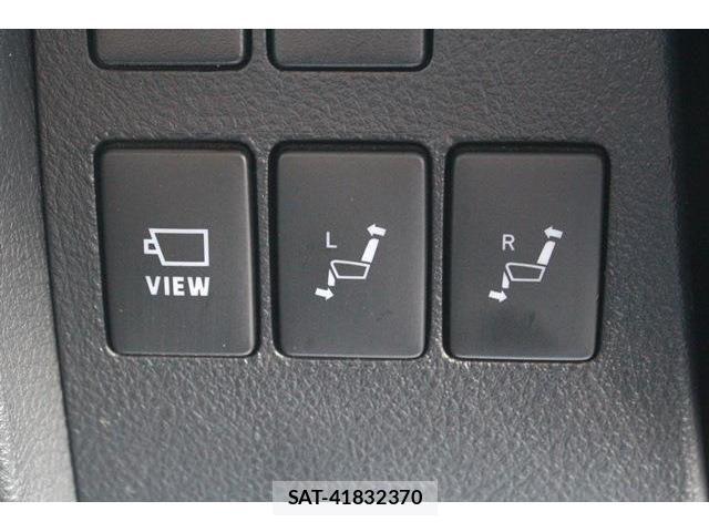 Toyota ALPHARD 2019-12 632530-4