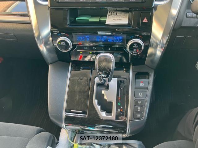 Toyota ALPHARD 2015-03 1177650-19