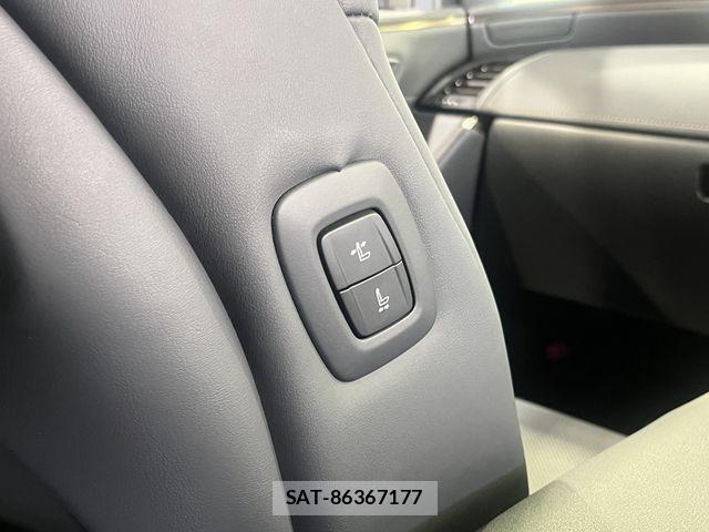 Toyota ALPHARD 2023-08 2317787-12