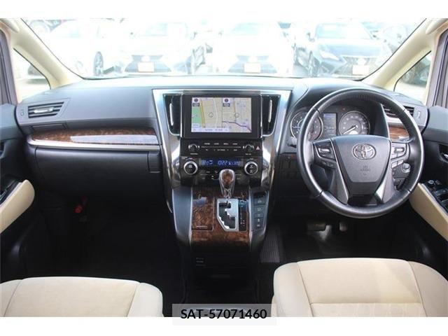 Toyota ALPHARD 2023-02 3932985-25