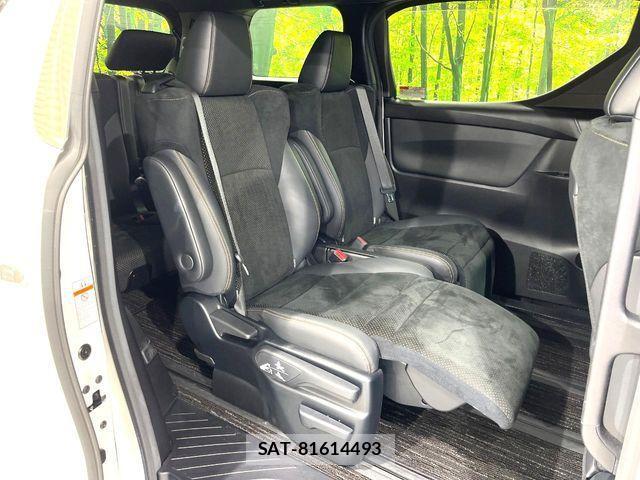 Toyota ALPHARD 2021-05 4319637-10