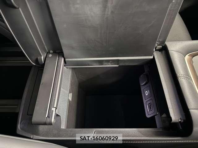 Toyota ALPHARD 2025-05 4586053-19