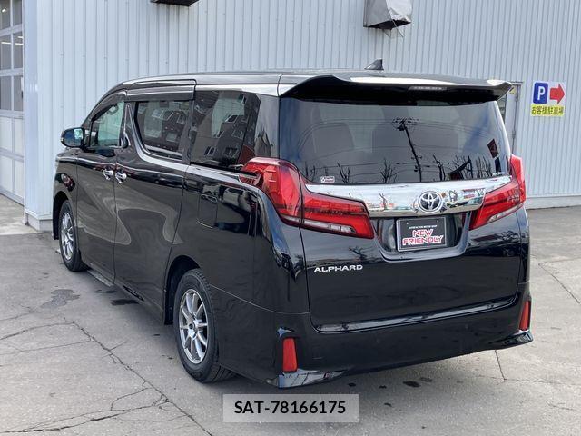 Toyota ALPHARD 2022-02 4586055-19