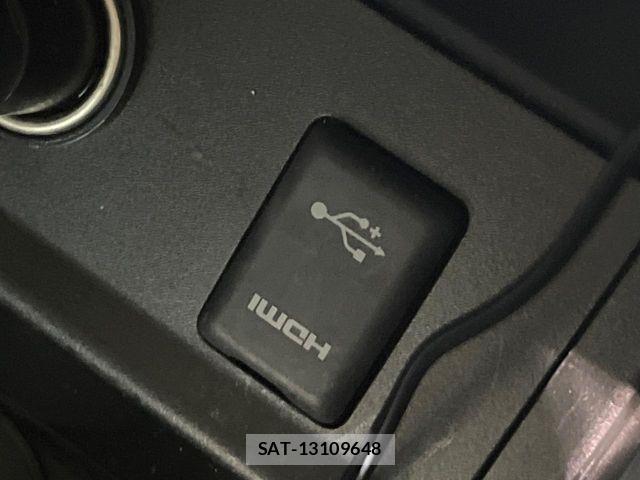 Toyota ALPHARD 2017-06 5859741-7