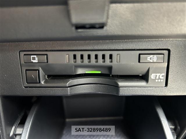 Toyota ALPHARD 2022-09 6302485-15