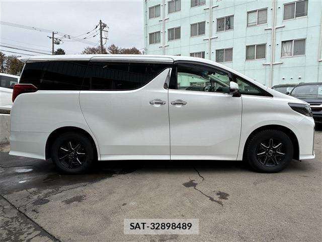 Toyota ALPHARD 2022-09 6302485-2
