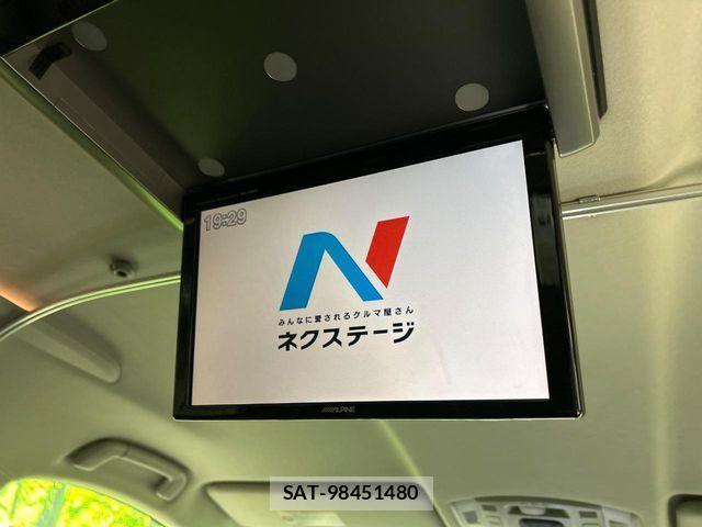 Toyota ALPHARD 2013-09 6610328-2