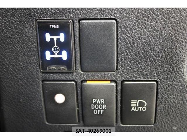 Toyota ALPHARD 2018-05 6901609-4