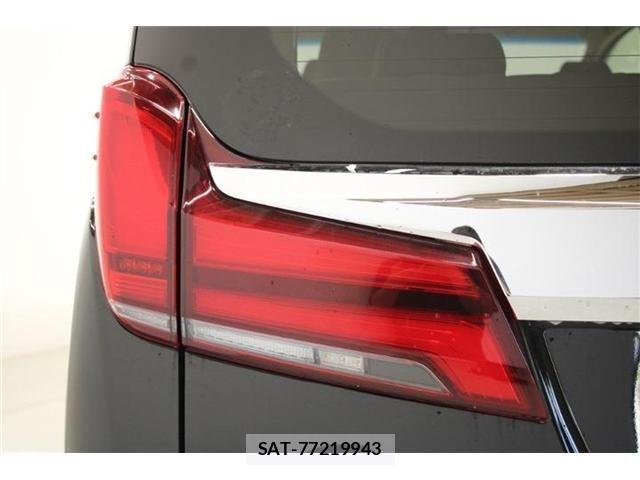 Toyota ALPHARD 2020-04 6901610-18