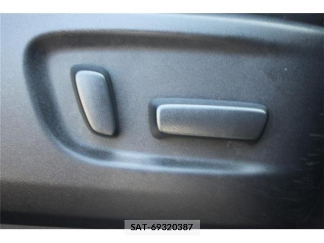 Toyota ALPHARD 2017-03 6987328-4