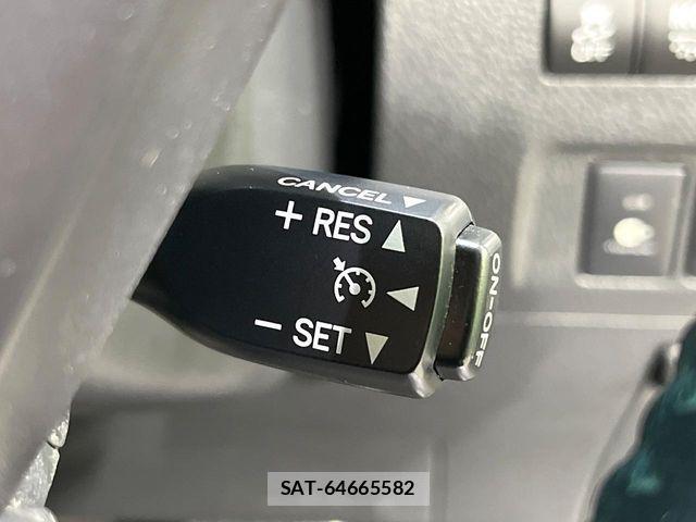 Toyota ALPHARD 2013-08 7057321-6