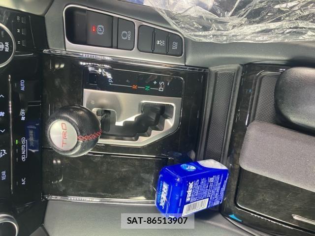 Toyota ALPHARD 2016-04 7214360-15