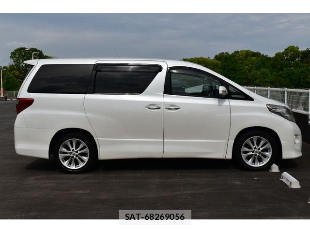Toyota ALPHARD 2009-07 7214357-11