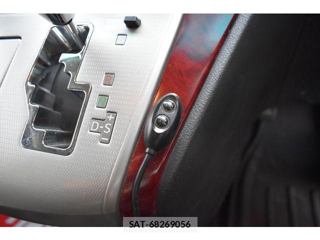 Toyota ALPHARD 2009-07 7214357-19