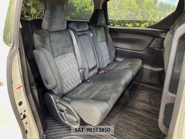 Toyota ALPHARD 2021-03 7214365-9