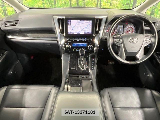 Toyota ALPHARD 2018-09 7214358-1