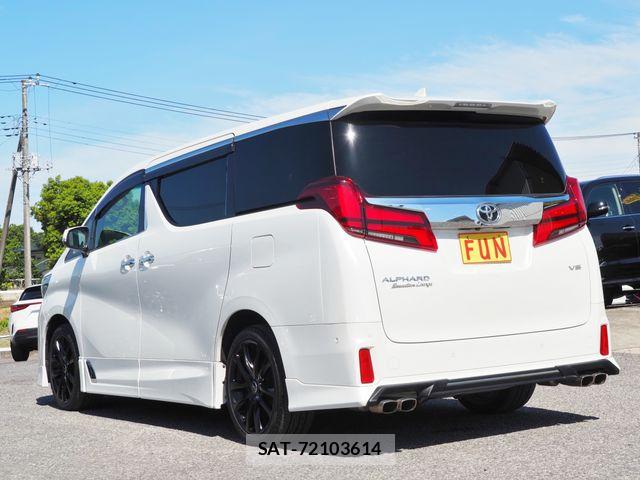 Toyota ALPHARD 2021-05 7214368-5