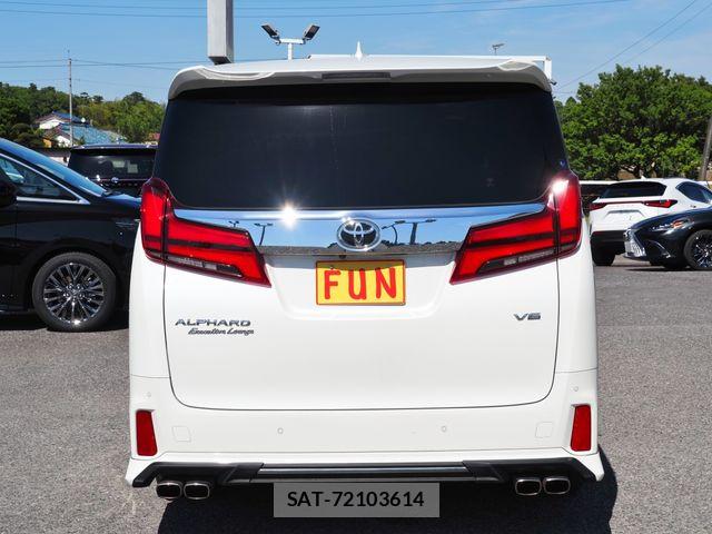 Toyota ALPHARD 2021-05 7214368-6