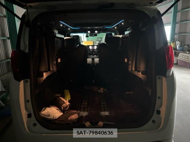 Toyota ALPHARD 2017-03 7249737-5