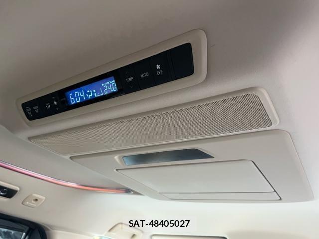 Toyota ALPHARD 2017-11 7271451-11