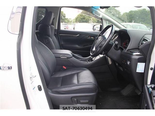 Toyota ALPHARD 2018-03 7325439-12