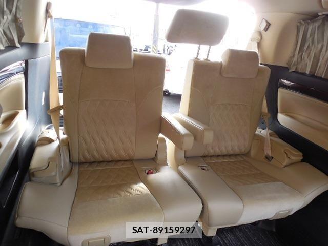 Toyota ALPHARD 2017-10 7356702-10