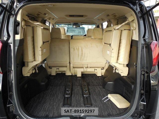 Toyota ALPHARD 2017-10 7356702-11