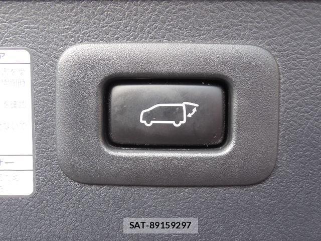 Toyota ALPHARD 2017-10 7356702-12