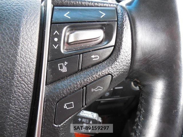 Toyota ALPHARD 2017-10 7356702-26