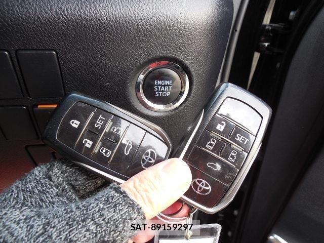 Toyota ALPHARD 2017-10 7356702-27