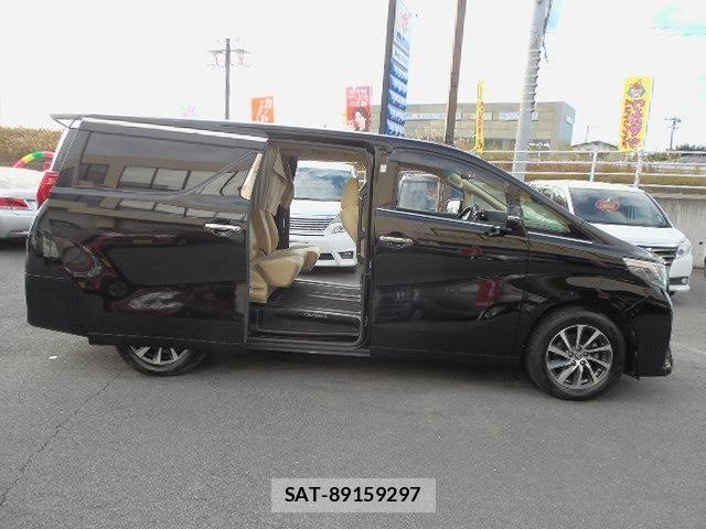 Toyota ALPHARD 2017-10 7356702-3