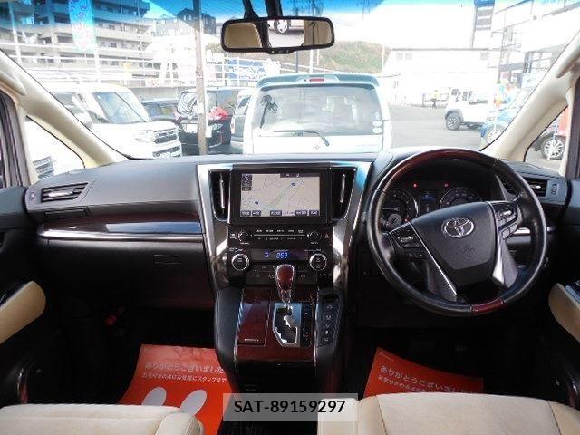 Toyota ALPHARD 2017-10 7356702-4