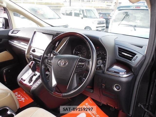 Toyota ALPHARD 2017-10 7356702-5