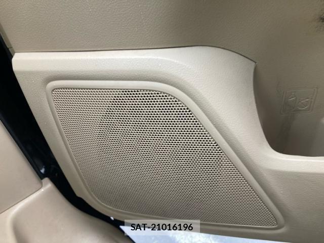 Toyota ALPHARD 2012-03 7356701-17