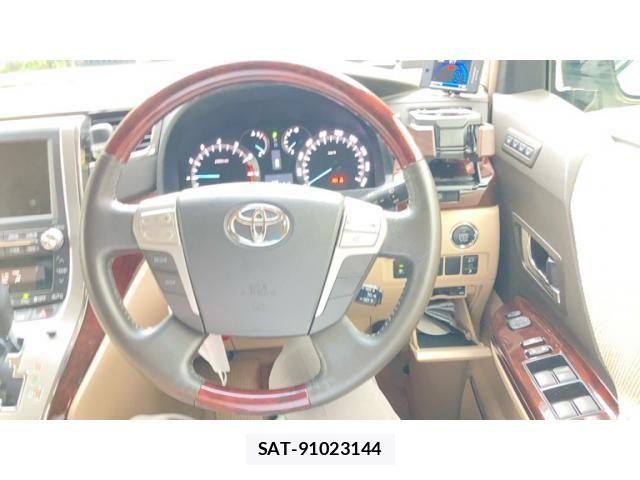 Toyota ALPHARD 2013-01 7452690-16