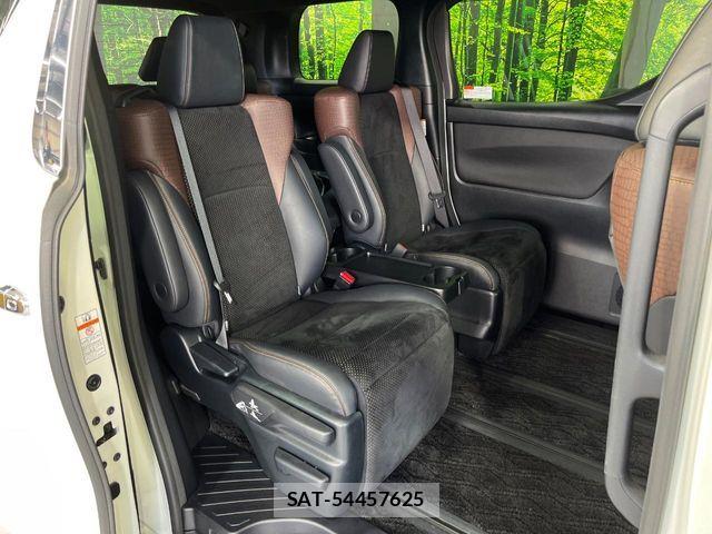 Toyota ALPHARD 2017-03 7499359-8