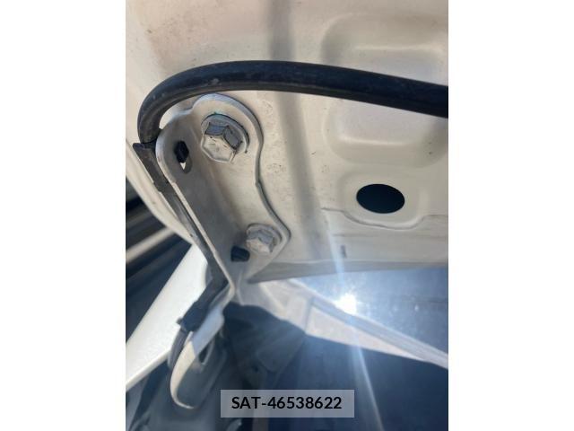Toyota ALPHARD 2013-10 7561788-11