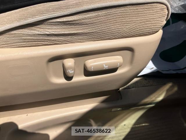 Toyota ALPHARD 2013-10 7561788-19