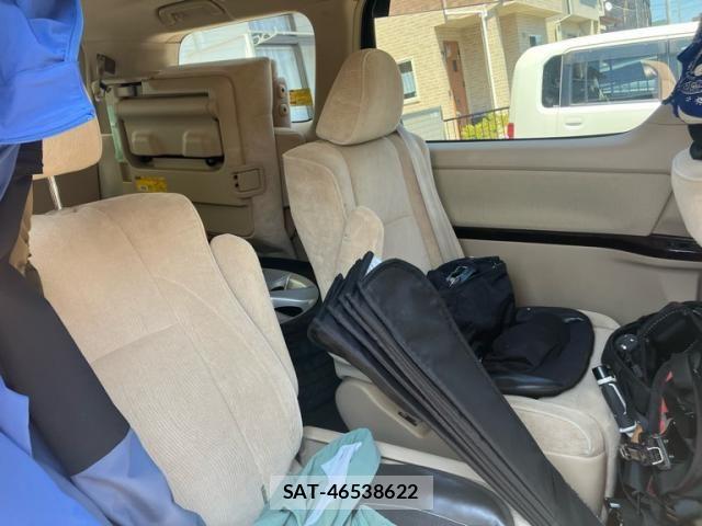 Toyota ALPHARD 2013-10 7561788-21