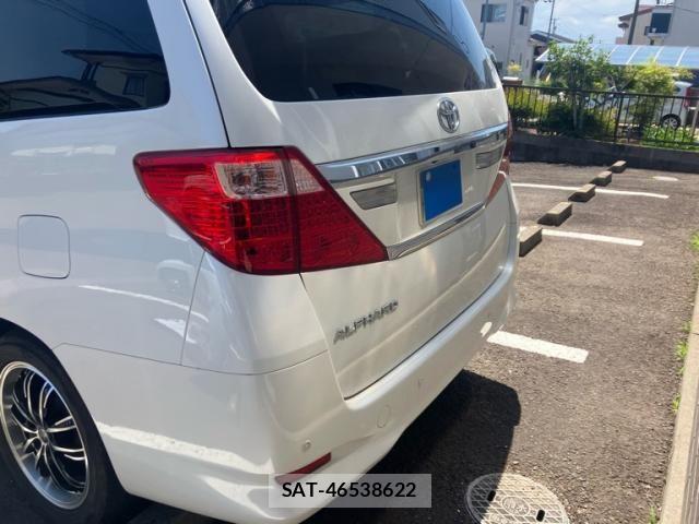 Toyota ALPHARD 2013-10 7561788-2