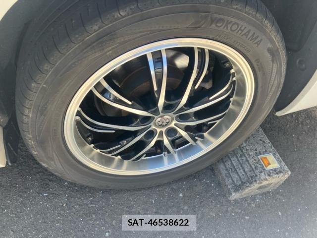 Toyota ALPHARD 2013-10 7561788-4
