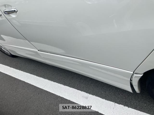 Toyota ALPHARD 2013-07 7614750-15