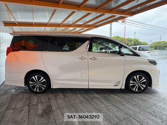 Toyota ALPHARD 2018-08 7720274-10