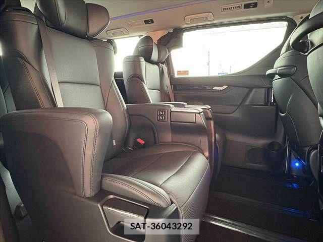 Toyota ALPHARD 2018-08 7720274-17