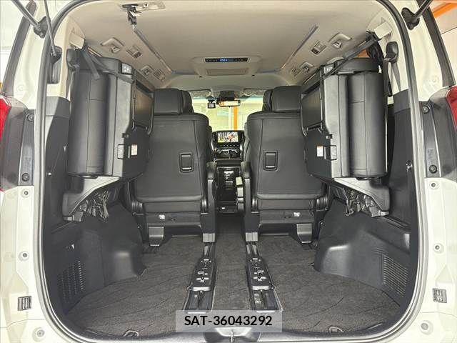 Toyota ALPHARD 2018-08 7720274-21