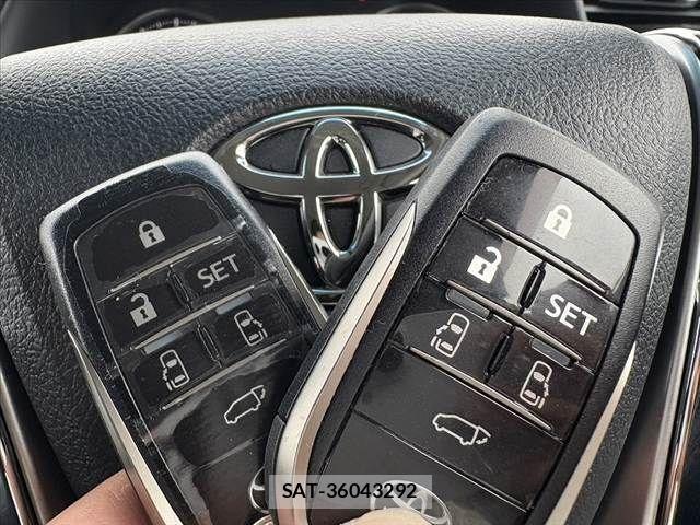 Toyota ALPHARD 2018-08 7720274-22