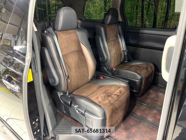 Toyota ALPHARD 2013-05 7782348-9